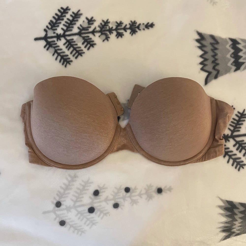 Victoria’s Secret Strapless Bra